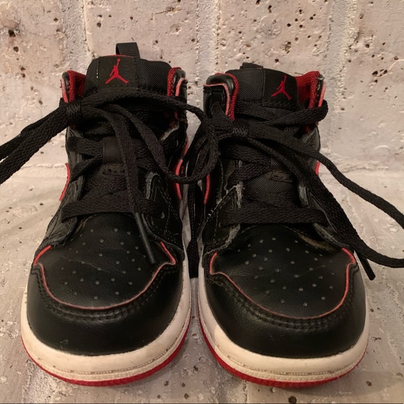 Air Jordan I (toddler) - Picture 2 of 7